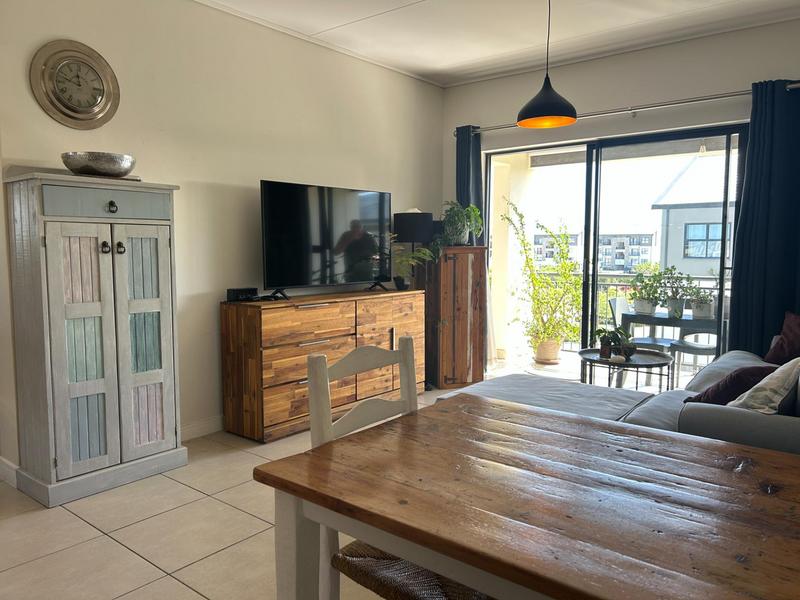1 Bedroom Property for Sale in Sandown Western Cape